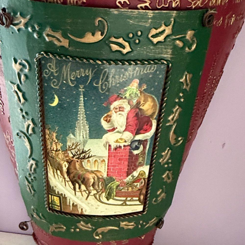 Festive Christmas Vintage Christmas Metal Wall Pocket — Santa Holiday Decor - Picture 4 of 6